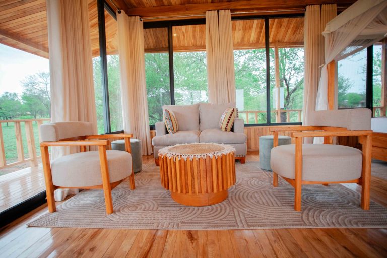 Into Wild Africa Lodge