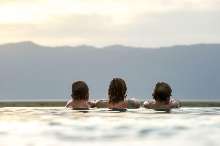 swimming pool Maramboi Tented Lodge