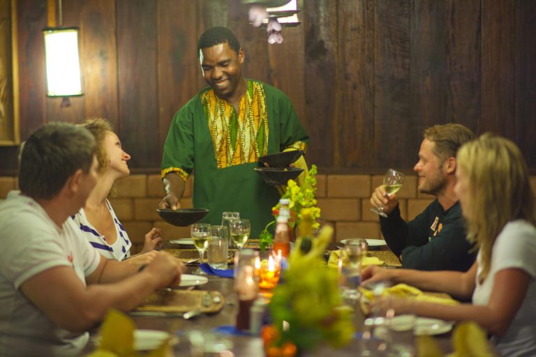 mbali mbali Gombe Tented Lodge