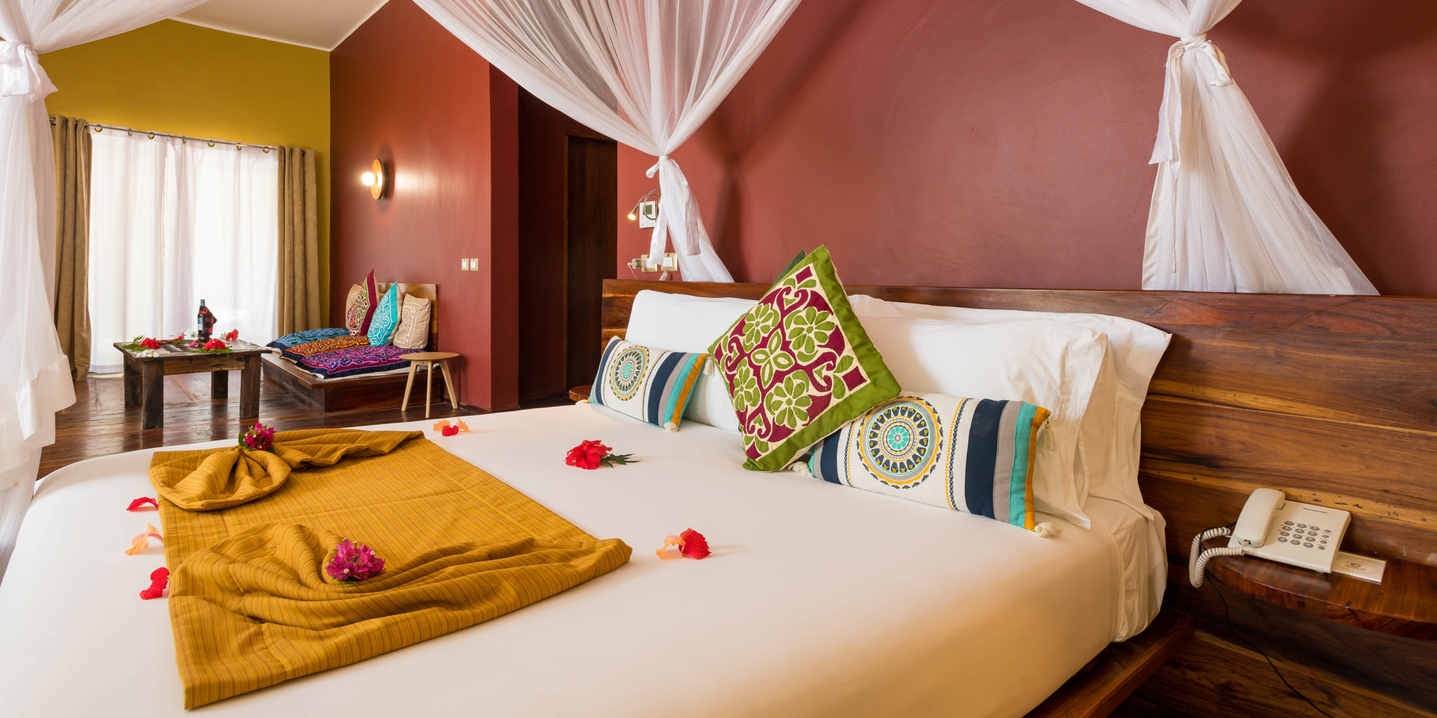 gold-zanzibar-king-bed-tanzania-yellow-zebra-safaris