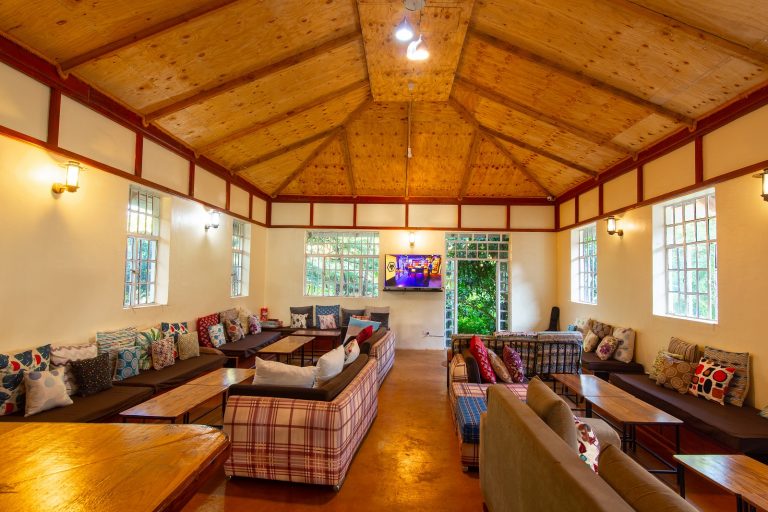 Eileen Tree Inn lobby