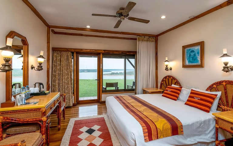 Mweya Lodge - Queen Elizabeth National Park,